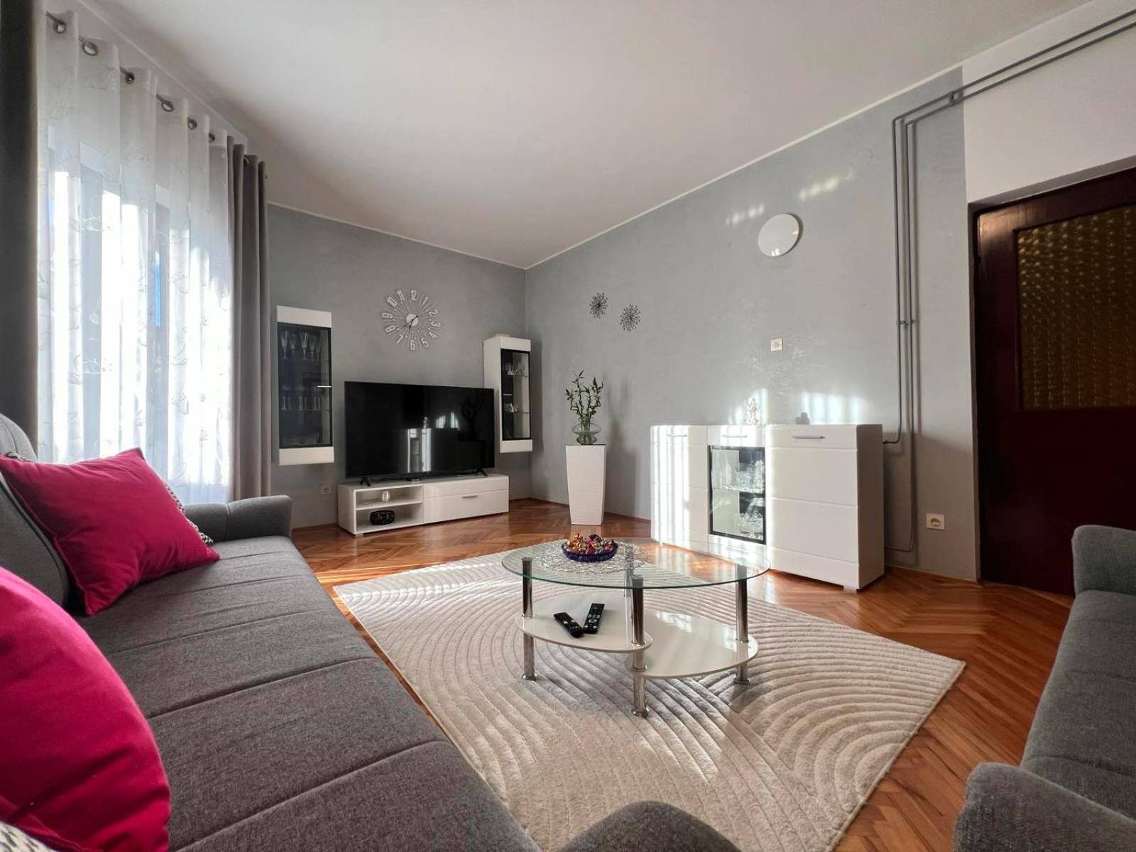 Apartment Tigo - 2 Bedrooms, 2 Bathrooms, Terrace And Big Garden Fazana Ngoại thất bức ảnh